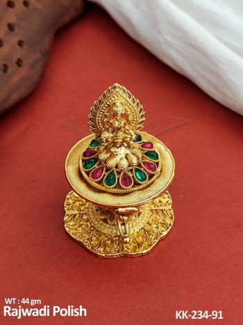 Laxmi Temple Sindoor Box Gifting Use