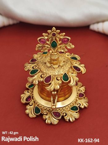 Temple Rajwadi Sindoor Box with Floral Gemstone Design